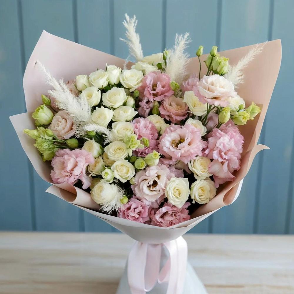 Букет цветов из: Альстромерии и Розы во Владикавказе