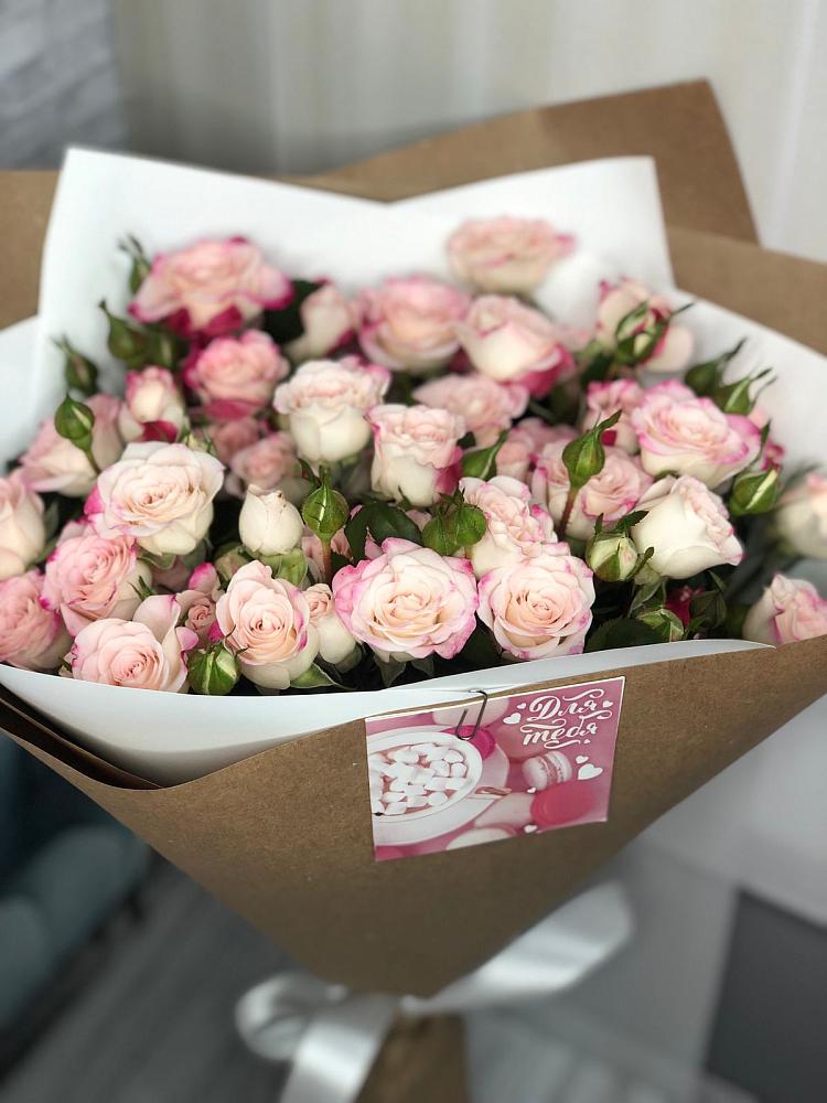 Букет цветов из: Розы во Владикавказе