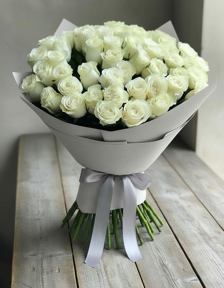 Букет 35 Белых роз во Владикавказе