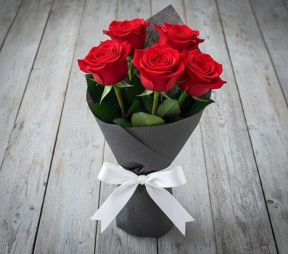 Букет 5 Красных роз Эдлесс Лав во Владикавказе