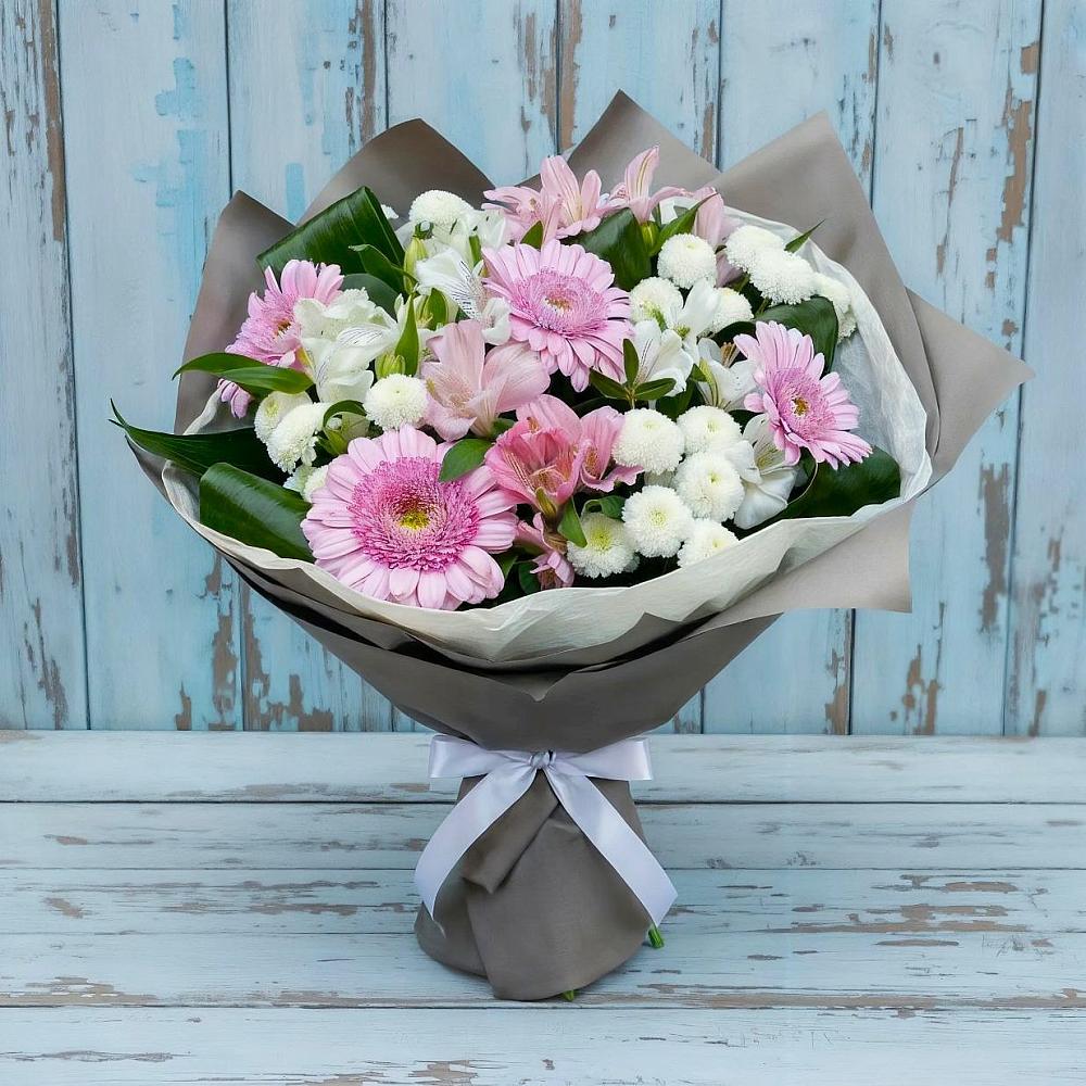 Букет цветов из: Герберы, Альстромерии и Хризантемы во Владикавказе