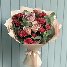 Букет цветов из:  Гвоздики и Розы во Владикавказе