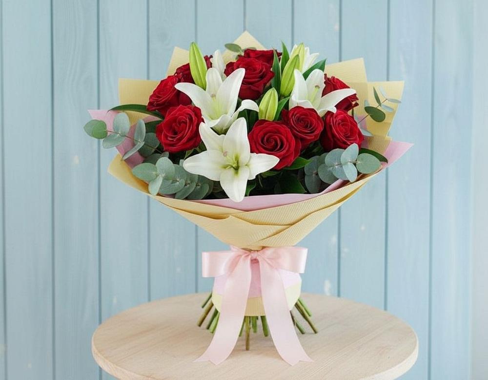Букет цветов из: Лилии и Розы во Владикавказе